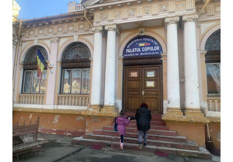 Palatul Copiilor din Oradea, o clădire monument istoric încadrată în clasa de risc seismic II
