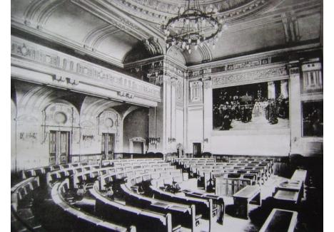 Aşa arăta în 1903 sala mare a Primăriei din Oradea. În câţiva ani ar putea arăta la fel...