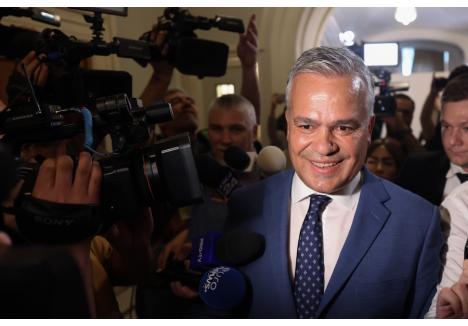 Adrian Veștea, la sosirea în Parlament, pentru ședința BPN a PNL (Inquam Photos / George Călin)