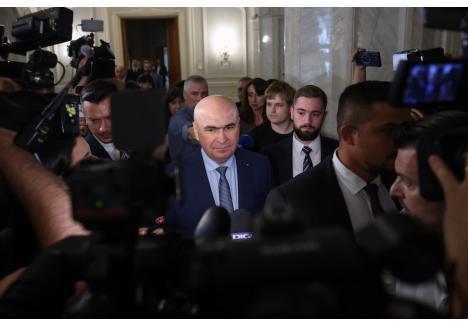 Ilie Bolojan, la sosirea în Parlament, pentru ședința BPN a PNL (Inquam Photos / George Călin)