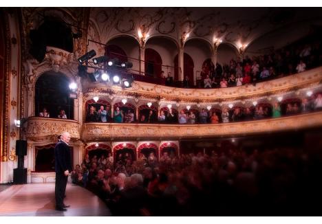 Tudor Gheorghe revine pe scena Teatrului Regina Maria cu spectacolul "Altfel, romanţa". Sursa foto: Tudor Gheorghe / Facebook