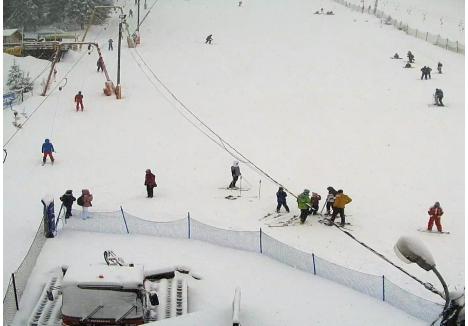 Pârtia de schi din Vârtop, duminică dimineața (sursa: captură webcam)
