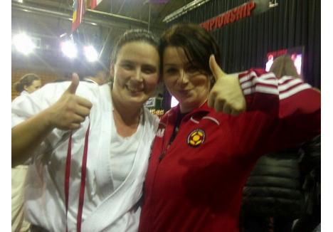 Campioana europeană Viviana Chirilă alături de sora ei, Anca Wallmen, preşedinta Federaţiei de Karate Kyokushin