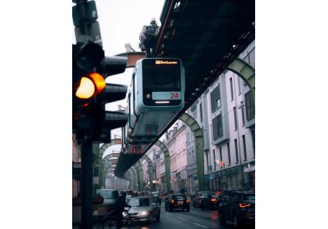 Foto: Facebook / Architecture & Design / Schwebebahn
