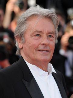 Mărturisiri dureroase: La 77 de ani, Alain Delon se gândeşte la sinucidere