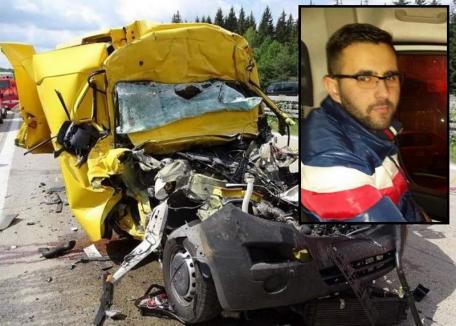 Accident groaznic pe o autostradă din Germania. Un tânăr şofer din Oradea a murit după ce s-a lovit de un TIR (FOTO)