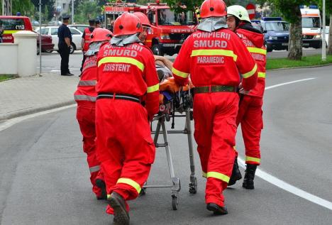 Accident pe bulevardul Ștefan cel Mare, în Oradea: Două persoane transportate la spital