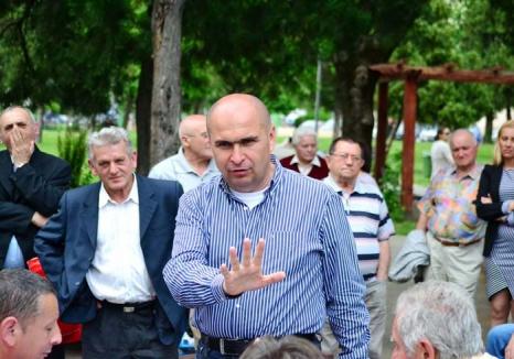 Bolojan, încurcă lume: Liderii celor trei mari partide aşteaptă să afle dacă primarul Oradiei va mai candida la alegerile din 2016