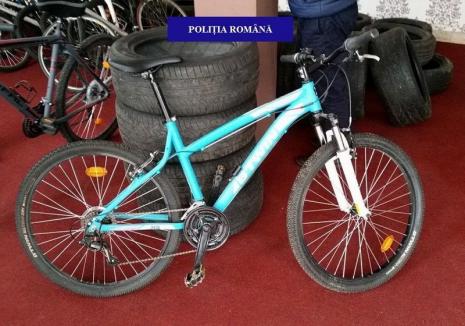 Prinşi cu două biciclete furate, doi copii şi-au început vacanţa dând declaraţii la sediul Poliţiei