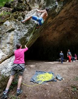 Iubitorii de munte şi de aventură sunt aşteptaţi, weekendul viitor, la Osoi Climbing Fest (FOTO)