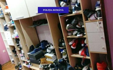 Percheziţii la bişniţari: Haine, pantofi şi parfumuri de peste 300.000 lei au fost confiscate de polițiști (FOTO)