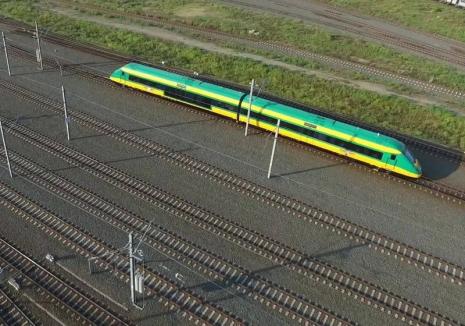 Concurenţă la CFR: De joi, Astra Trans Carpatic introduce 'cele mai moderne trenuri din România' pe ruta Arad – Oradea (FOTO / VIDEO)