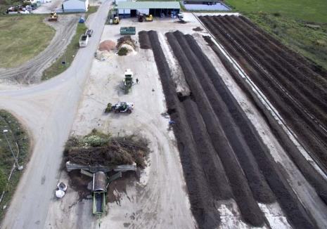 Reciclare... verde: Află cum poţi să faci îngrăşământ organic din deşeurile vegetale!