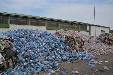 Amendă record pentru nereciclare: Suma uriaşă pe care Oradea trebuie să o plătească la Fondul de Mediu