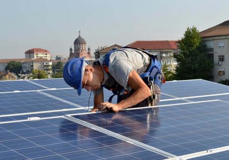 Oradea ia lumină: Pentru a combate preţurile mari la energie, Primăria investeşte în parcuri solare