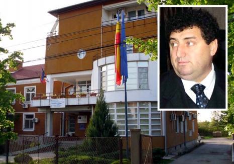 Doi fraţi pătaţi: Şeful ABA Crişuri, Dumitru Voloşeniuc, învinuit pentru conflict de interese 