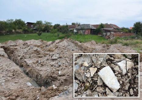 Poluare îngropată: În loc să cureţe azbestul din Cartierul Tineretului, Primăria Oradea l-a îngropat!