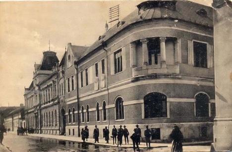 Oradea ieri, Oradea azi: Palatul Poştelor