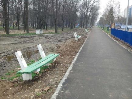 Ne enervează: Starea în care a ajuns Parcul Brătianu (FOTO)
