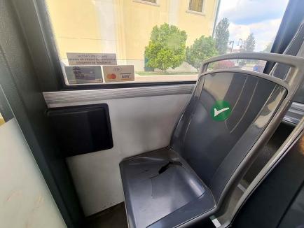 Ne enervează: Încă un autobuz OTL a fost vandalizat (FOTO)