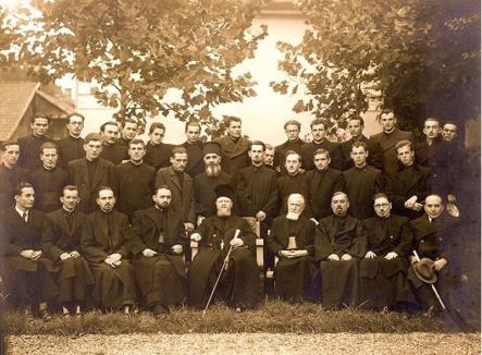 Oradea ieri, Oradea azi: Cândva Academie Teologică Ortodoxă, în prezent o facultate cu tot mai puţini studenţi