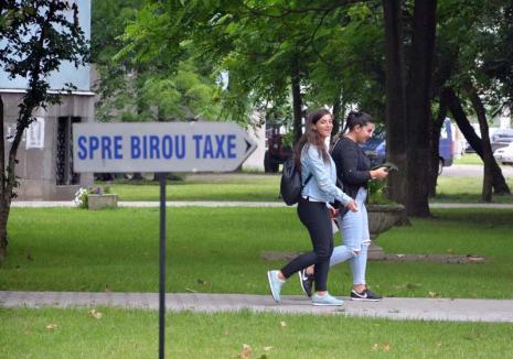 Scumpă studenţie! Taxele Universităţii din Oradea au fost majorate, peste cele de la Babeş-Bolyai, pentru plata salariilor profesorilor