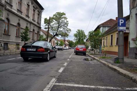 Blat cu Poliţia! Primăria Oradea a înfiinţat sute de locuri de parcare fără avizul Poliţiei