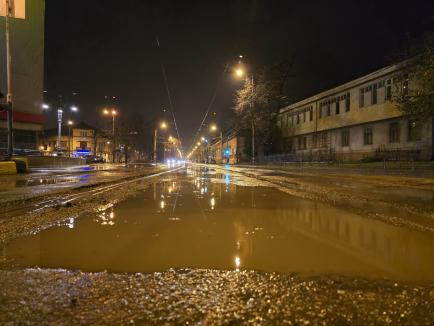 Sărbători ultracentrale: Ca să nu facă risipă, Primăria Oradea a limitat iluminatul de Crăciun la centrul orașului (FOTO)