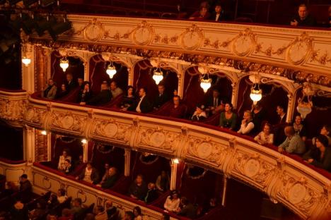 Maestrul Gheorghe Zamfir a deplâns neamul românesc la concertul de la Oradea: "Vor să ne fure aurul" (FOTO/VIDEO)