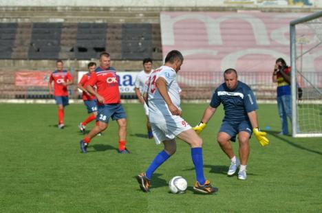 5.000 de oameni la meciul caritabil al FC Bihor. Hagi a făcut spectacol (FOTO)