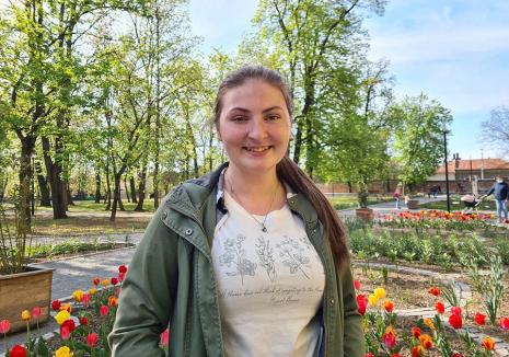 Grădinăreasa Palatului: La doar 22 de ani, Timea Kleszken este grădinăreasa celui mai frumos parc din Oradea (FOTO)