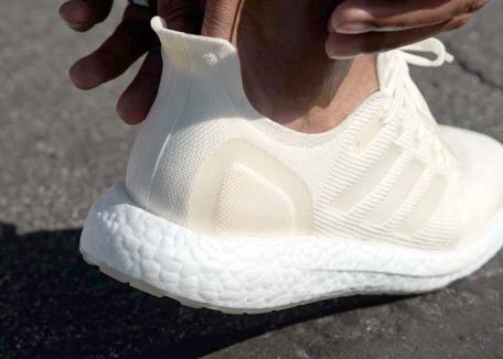 Adidas a lansat o nouă colecție de pantofi de alergat reciclabili