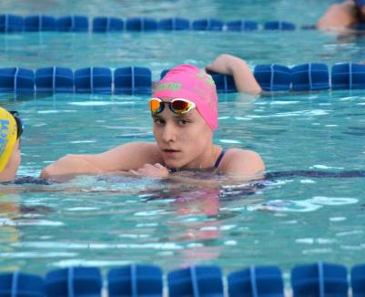 Ambiţioasa Ingrid: La 15 ani, orădeanca Ingrid Huszár este una dintre cele mai bune înotătoare din România (FOTO)