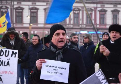 Luptător în stradă: Organizatorul protestelor anti-Guvern, Sebastian Duma, îi îndeamnă pe orădeni să nu cedeze