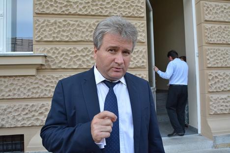 Famiglia Universităţii: Rechizitoriul DNA în cazul rectorului Constantin Bungău descrie felul deplorabil în care 'sorboneii' vânează funcţii universitare