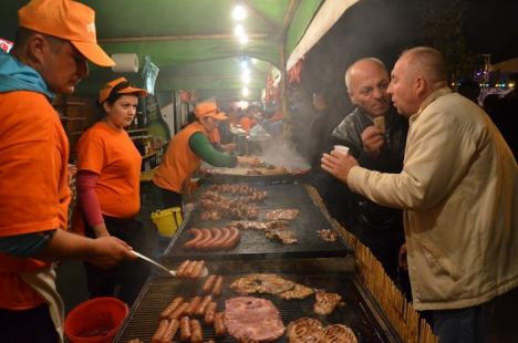 Vinul fiert, vedeta festivalului de la Sala Sporturilor (FOTO)