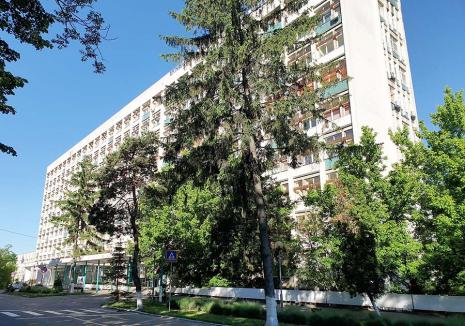 Redeschiderea a II-a: După 15 luni de pandemie, Spitalul Municipal din Oradea se redeschide bolnavilor cronic