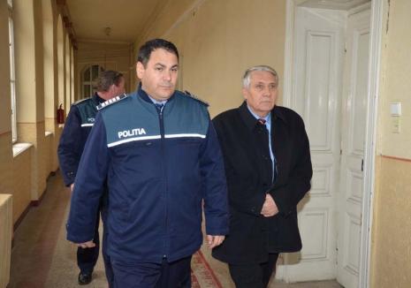 La închisoare... din greşeală! Fostul subprefect PSD Nicu Odobasianu şi încă trei colegi de dosar penal, băgaţi în puşcărie pentru a doua oară, din neglijenţă