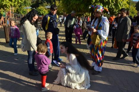 Săptămâna păpuşilor: Copiii sunt aşteptaţi la un festival de teatru dedicat lor (FOTO)