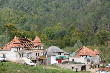 Mergem la risc: În ciuda obligației legale, doar 1 din 5 bihoreni și-au asigurat locuințele împotriva dezastrelor naturale (FOTO)