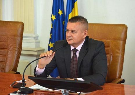 Interviu cu prefectul Ioan Mihaiu: 'Doar sper, nu mai promit nimic în domeniul infrastructurii'