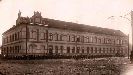 La școală, în Oradea interbelică (I): Cum arăta rețeaua de școli primare și gimnaziale a orașului cu un secol în urmă (FOTO)