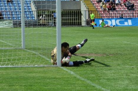 Surpriză: FC Bihor a învins lidera Gloria Bistriţa cu 2-0 (FOTO)