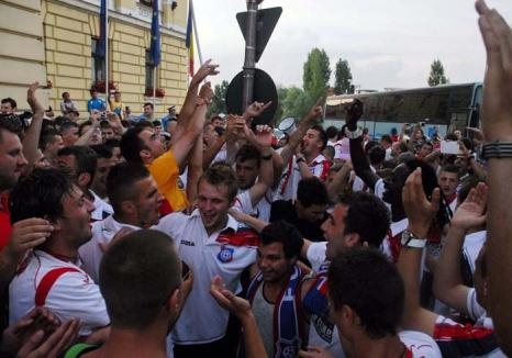 Ultimul gol: Consiliul Judeţean nu are curaj să anunţe că la finalul primăverii FC Bihor va sfârşi în faliment