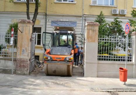 Clopoțel în șantier: În 12 şcoli, trei grădiniţe şi o creşă din Oradea, lucrările de reparaţii încep... odată cu şcoala