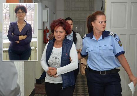 Toţi pentru una! O femeie din Oradea, condamnată după ce s-a pretins executor judecătoresc şi a încasat ilegal peste 230.000 euro