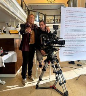 Orașul starurilor: Cum decurg filmările la producția „21 de rubini” și ce spune despre Oradea celebrul actor Mickey Rourke (FOTO/VIDEO)