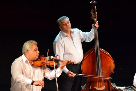 Maestrul Gheorghe Zamfir a deplâns neamul românesc la concertul de la Oradea: "Vor să ne fure aurul" (FOTO/VIDEO)