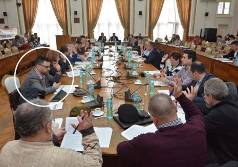 Ba pe-a mă-tii! PSD declanşează în Consiliul Local jihadul împotriva liberalilor primarului Ilie Bolojan