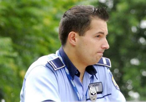 Agentul 'pumn': Un subofiţer al Poliţiei Municipiului Oradea a fost trimis în judecată pentru purtare abuzivă